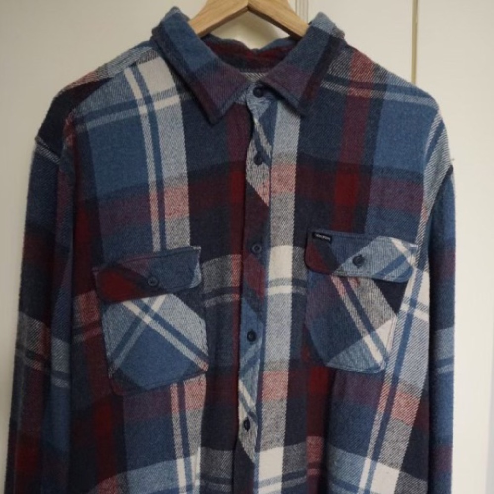 Long sleeve casual shirt